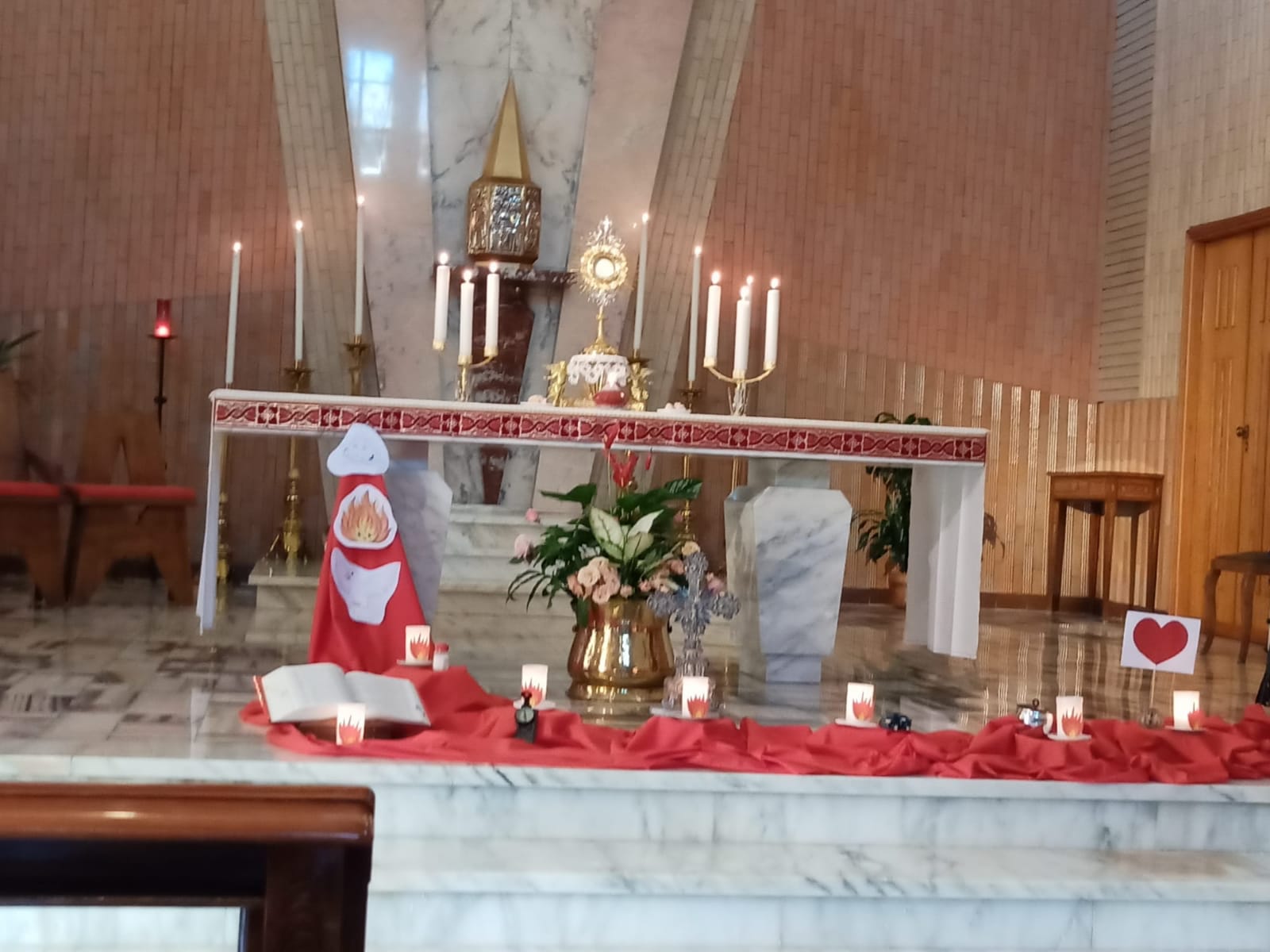 Piccole Figlie del Sacro Cuore di Ges&ugrave;